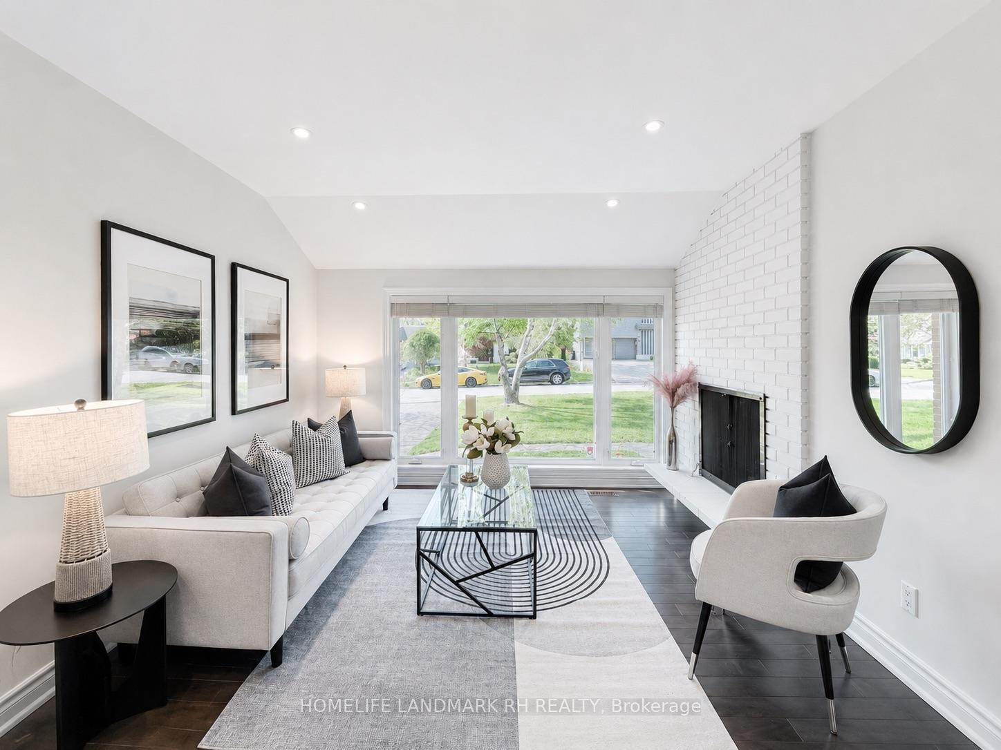 8 Southwell Drive, Toronto C13 — photo 4 of 5