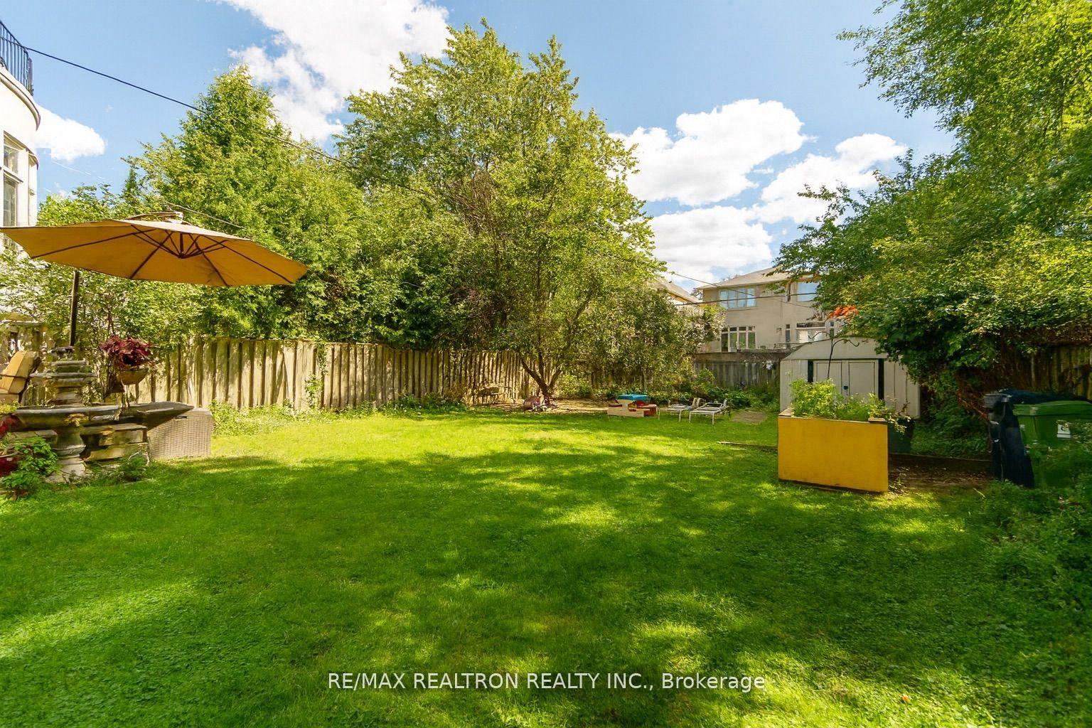 663 Woburn Avenue, Toronto C04 — photo 5 of 5