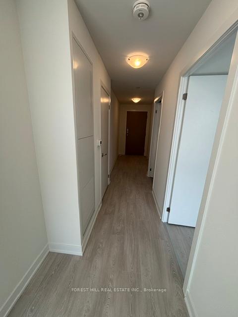 1 Quarrington Lane 3306, Toronto C13 — photo 3 of 5