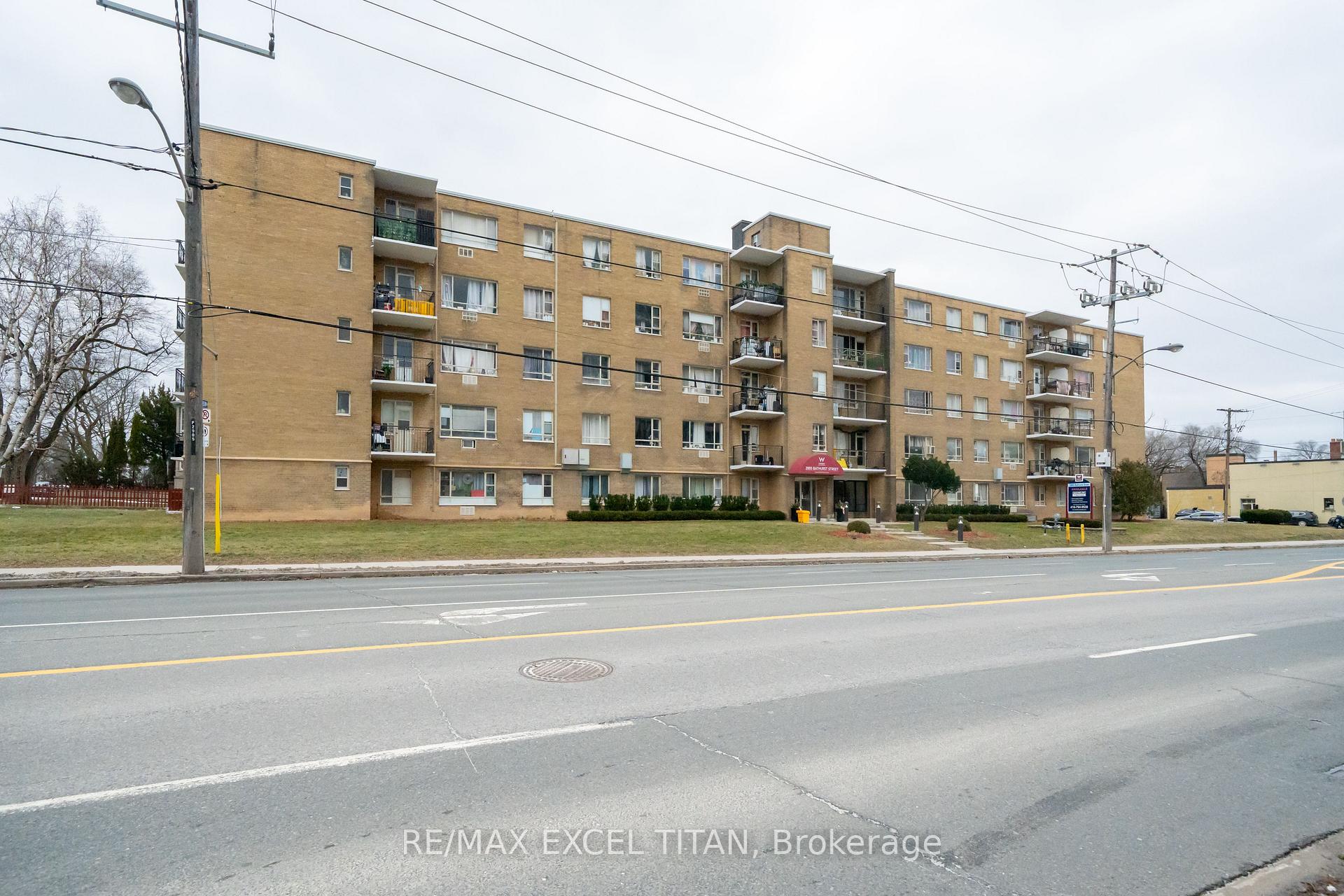 2895 Bathurst Street 108, Toronto C04, ON M6H 3A8 — Toronto C04, Ontario
