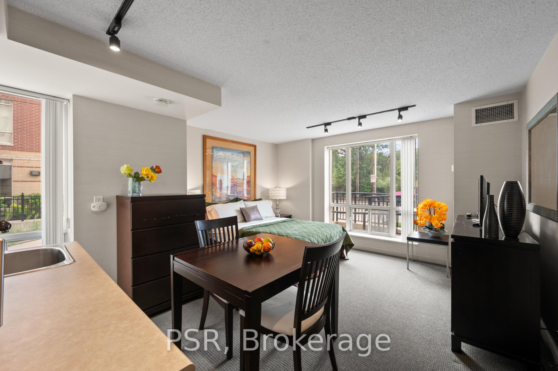 515 Rosewell Avenue 104, Toronto C04 — photo 5 of 5