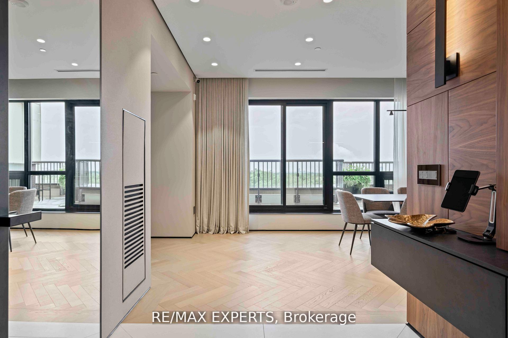 1700 Avenue Road 702, Toronto C04 — photo 3 of 5