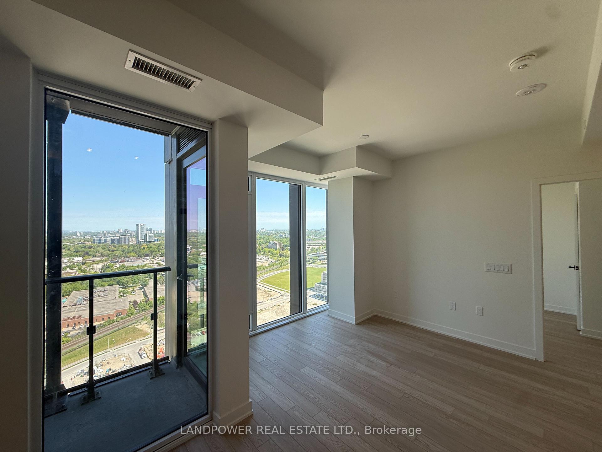 5 Quarrington Lane 3004, Toronto C13 — photo 4 of 5