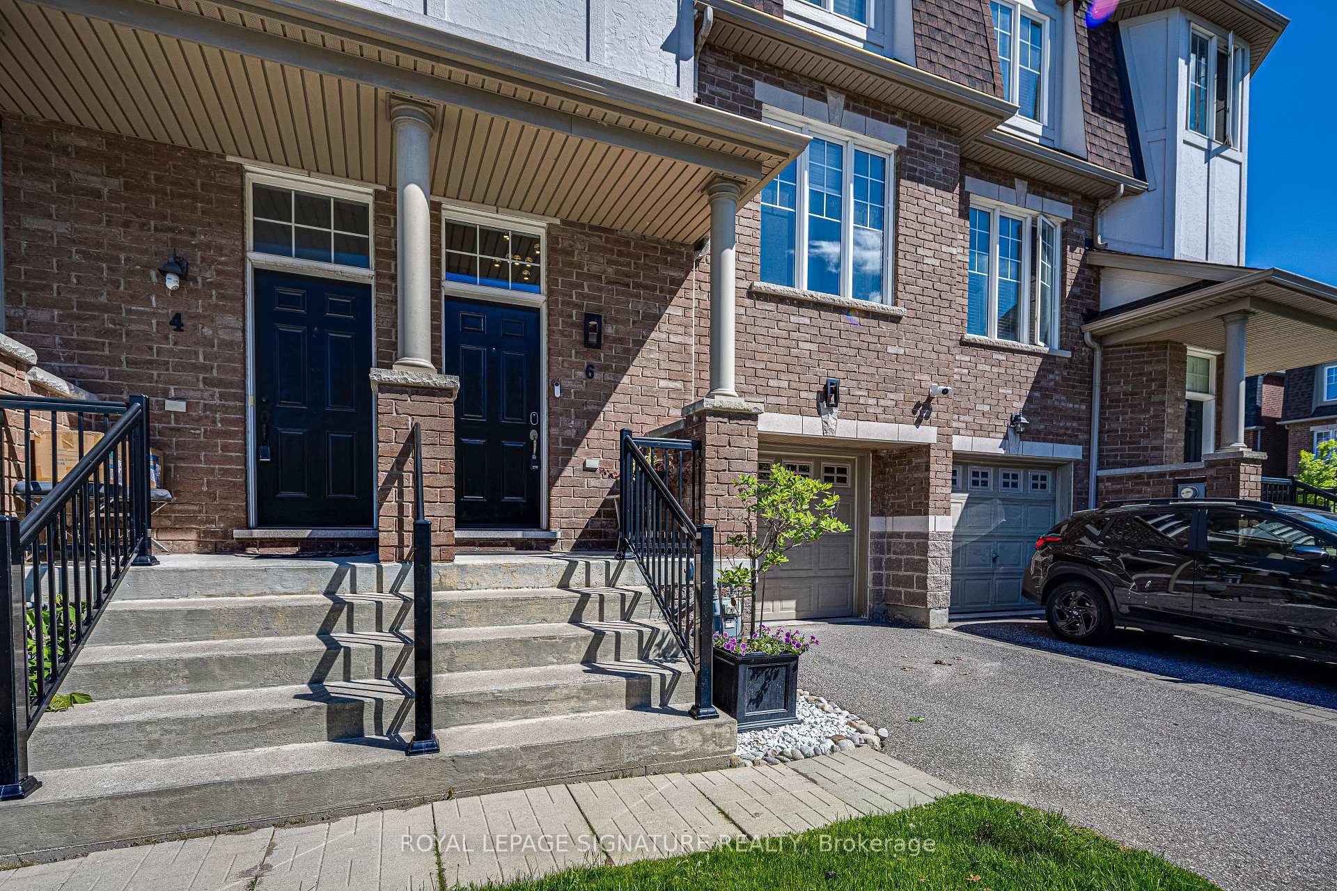 6 Collip Place, Toronto C13 — photo 3 of 5
