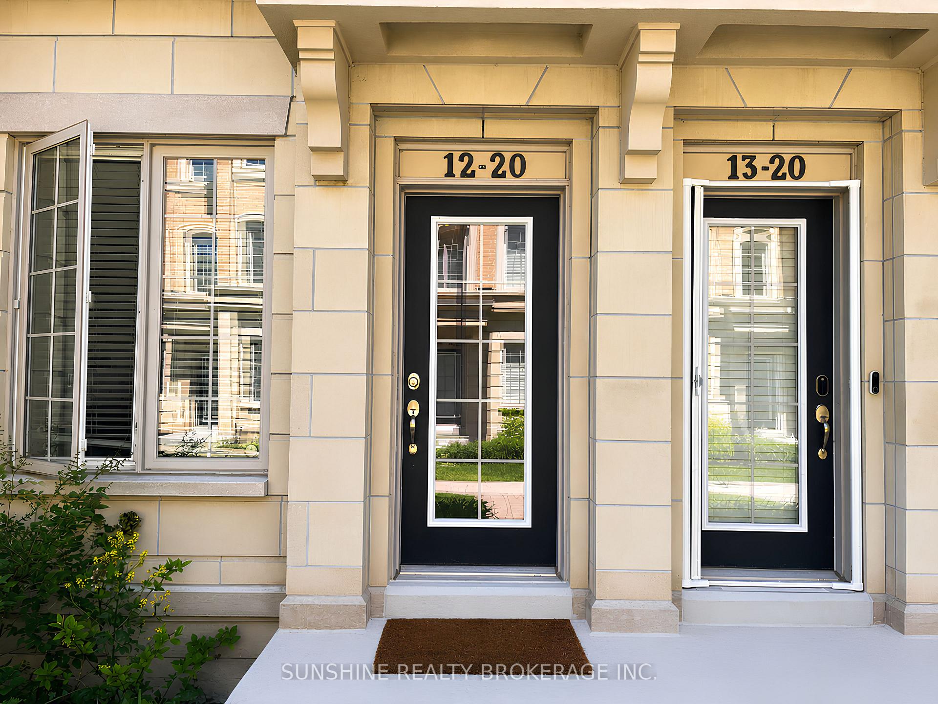 20 Hargrave Lane 12, Toronto C12 — photo 3 of 5