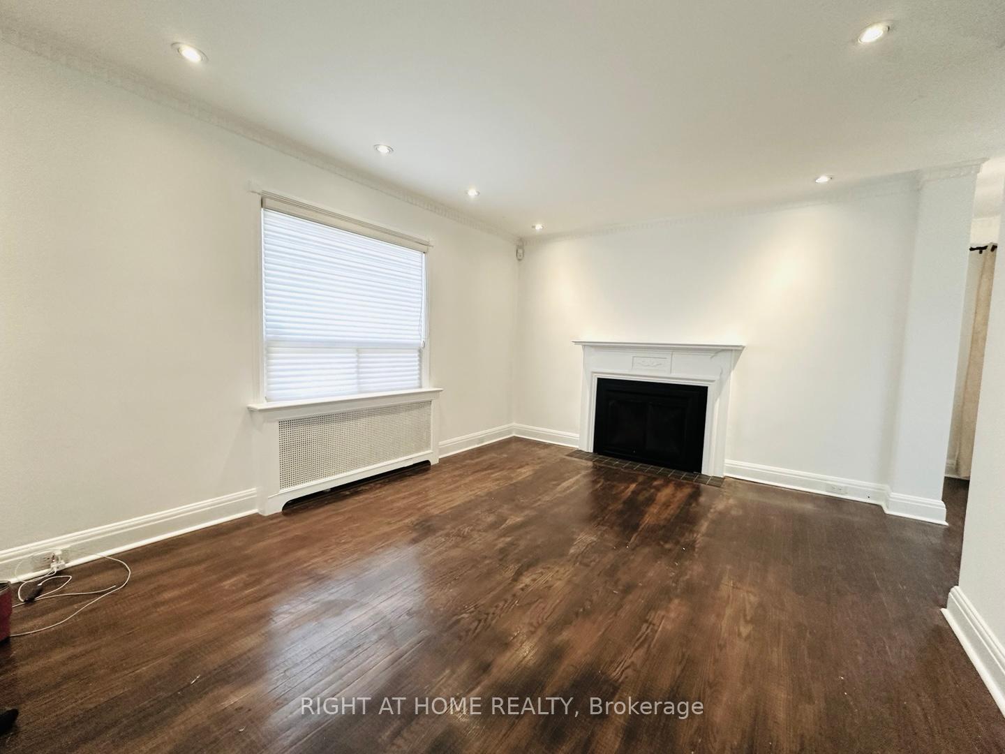 69 Haddington Avenue, Toronto C04 — photo 3 of 5