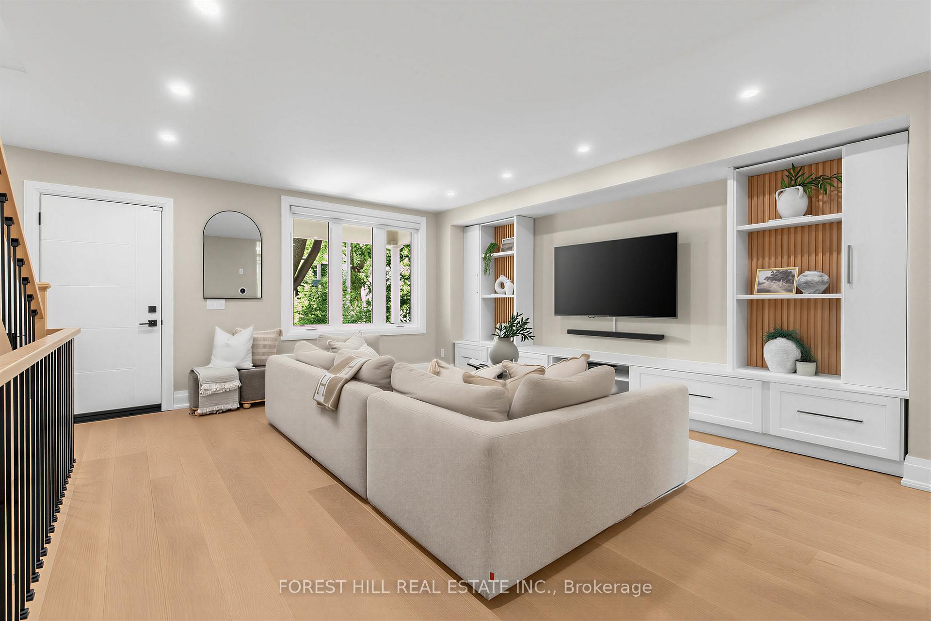 35 Park Hill Road, Toronto C04 — photo 5 of 5