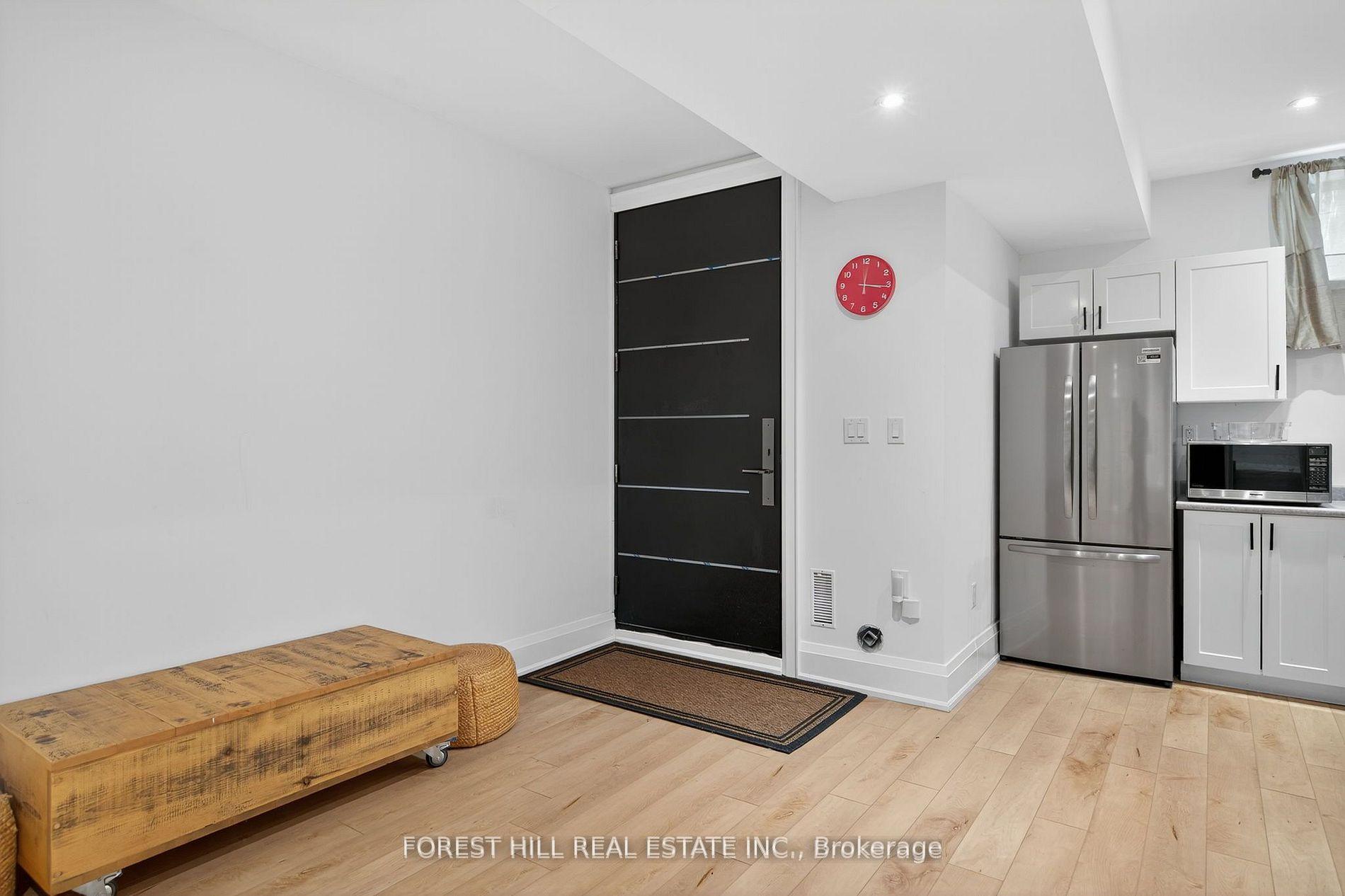 645 Coldstream Avenue BSMT, Toronto C04 — photo 4 of 5