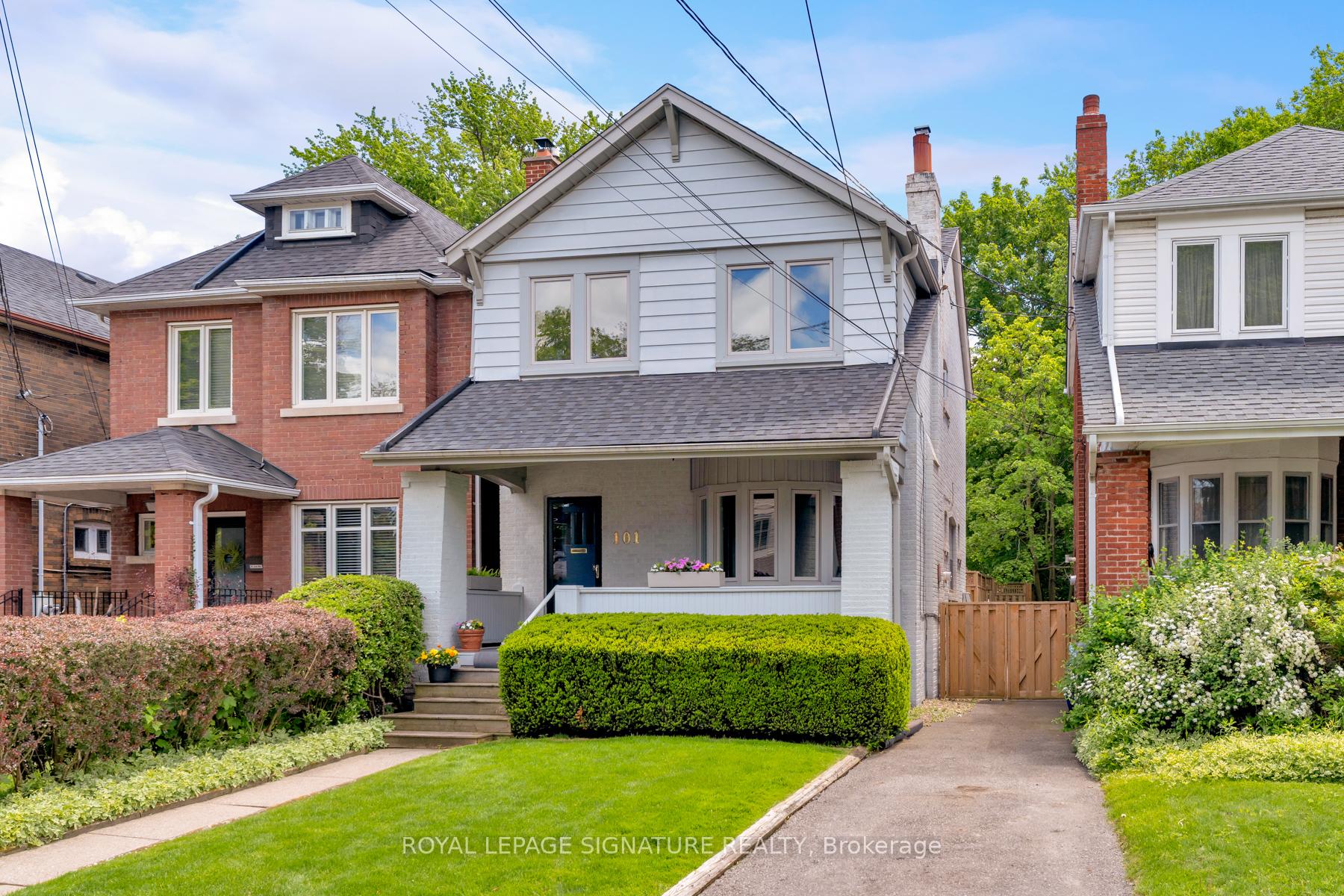101 Deloraine Avenue, Toronto C04 — photo 4 of 5