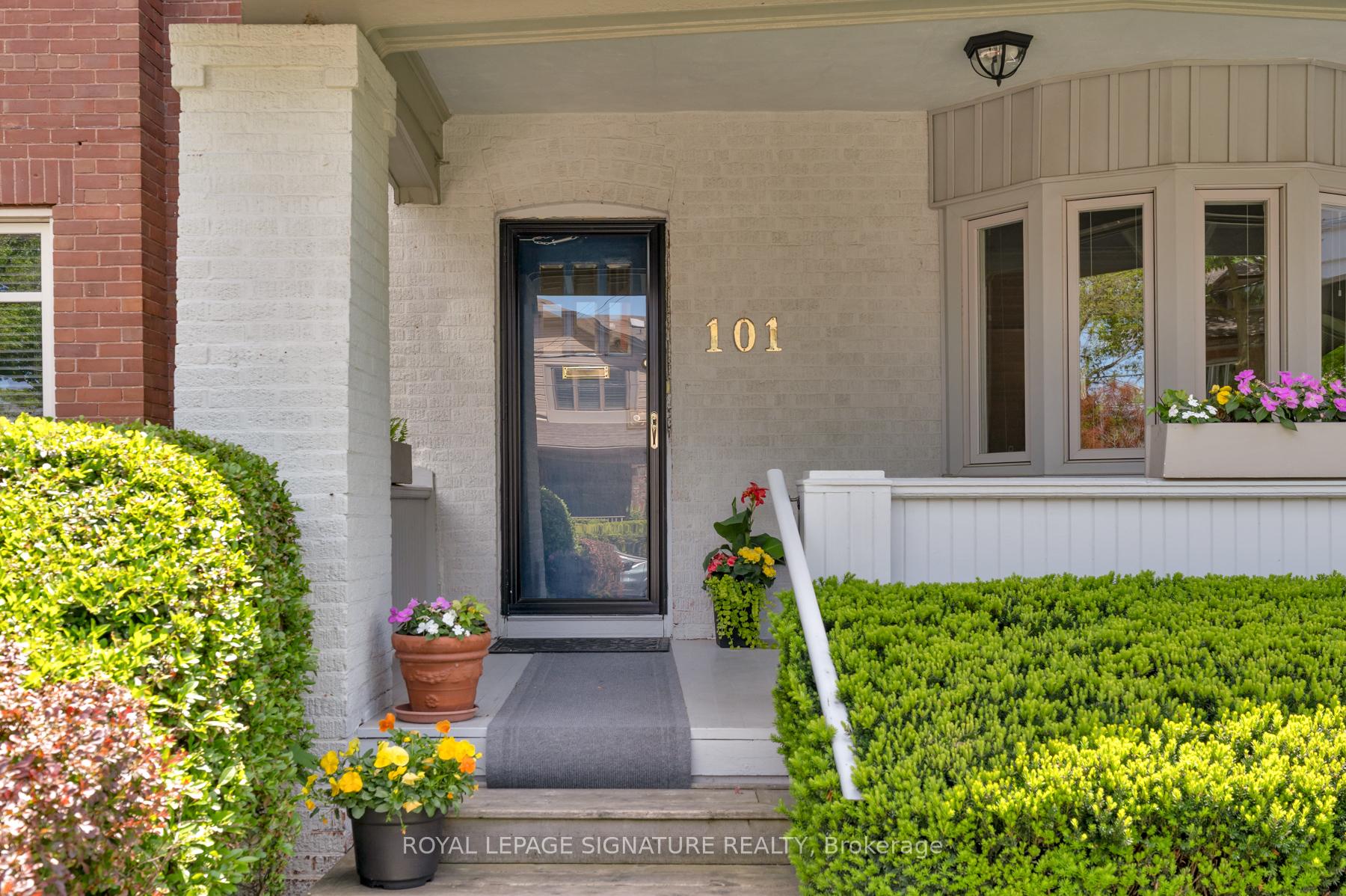 101 Deloraine Avenue, Toronto C04 — photo 5 of 5