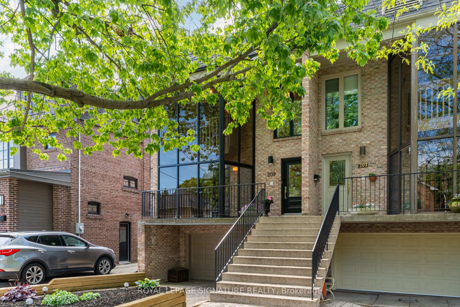209 Ranleigh Avenue, Toronto C04, ON M4N 1X3 — Toronto C04, Ontario