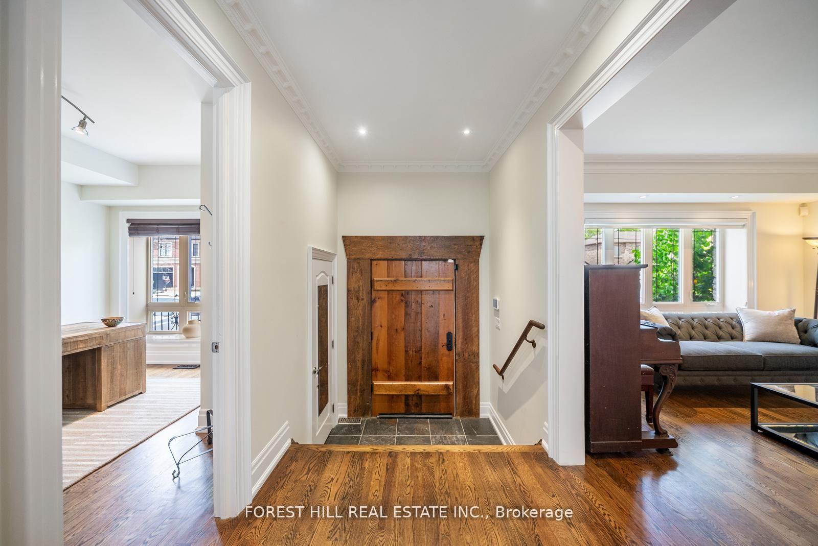 109 Dell Park Avenue, Toronto C04 — photo 5 of 5