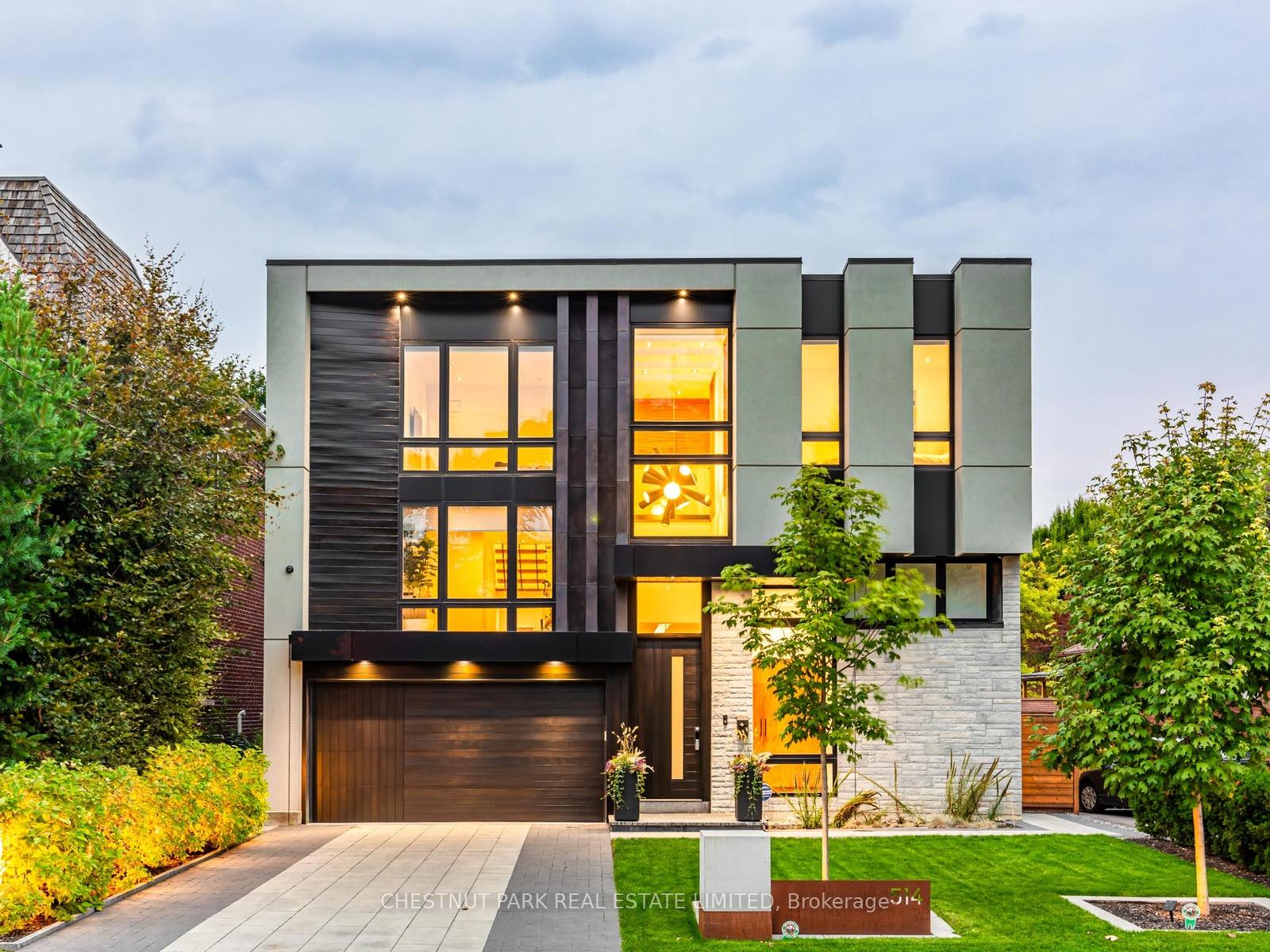 514 Douglas Avenue, Toronto C04 — photo 2 of 5