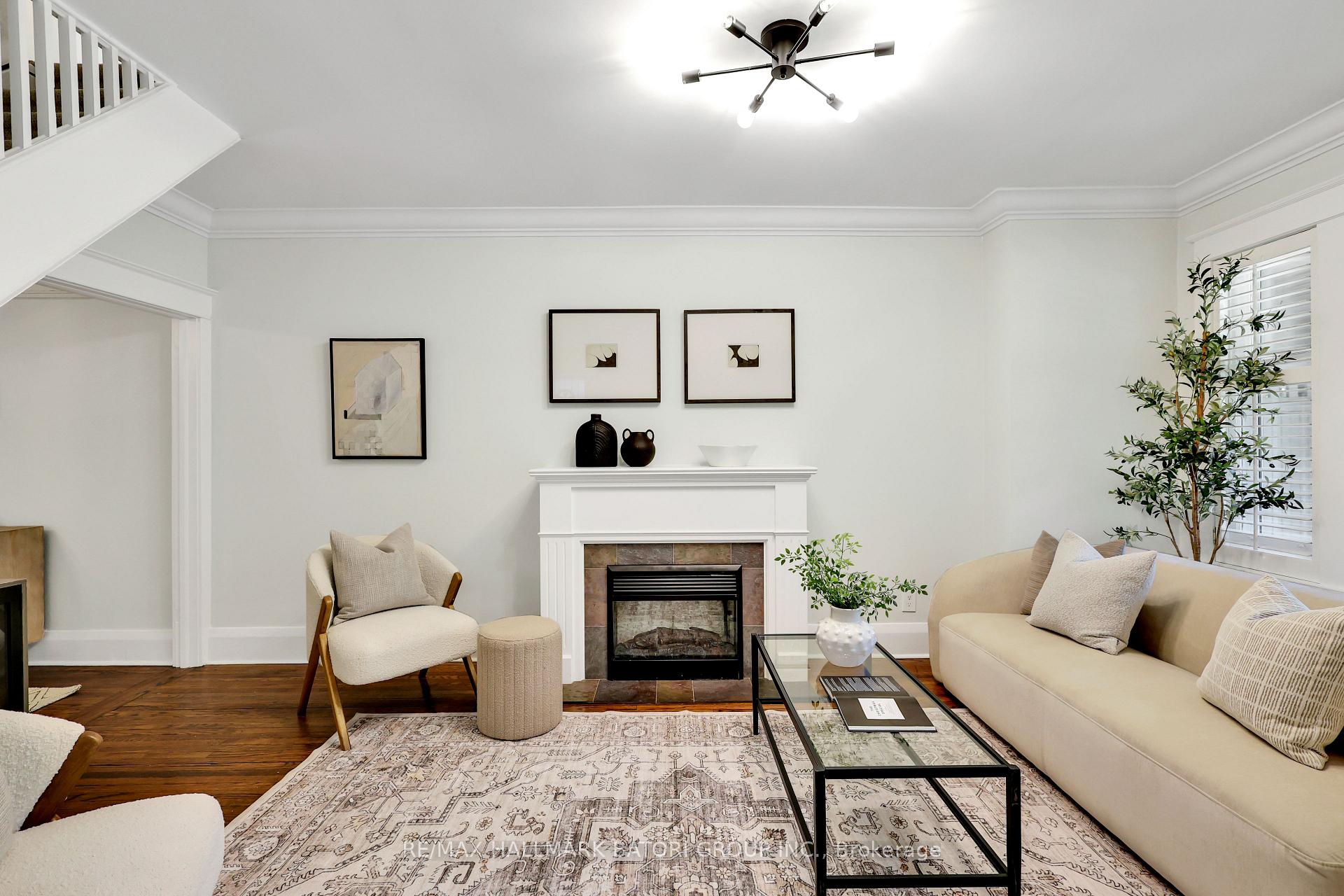 150 Briar Hill Avenue, Toronto C04 — photo 3 of 5