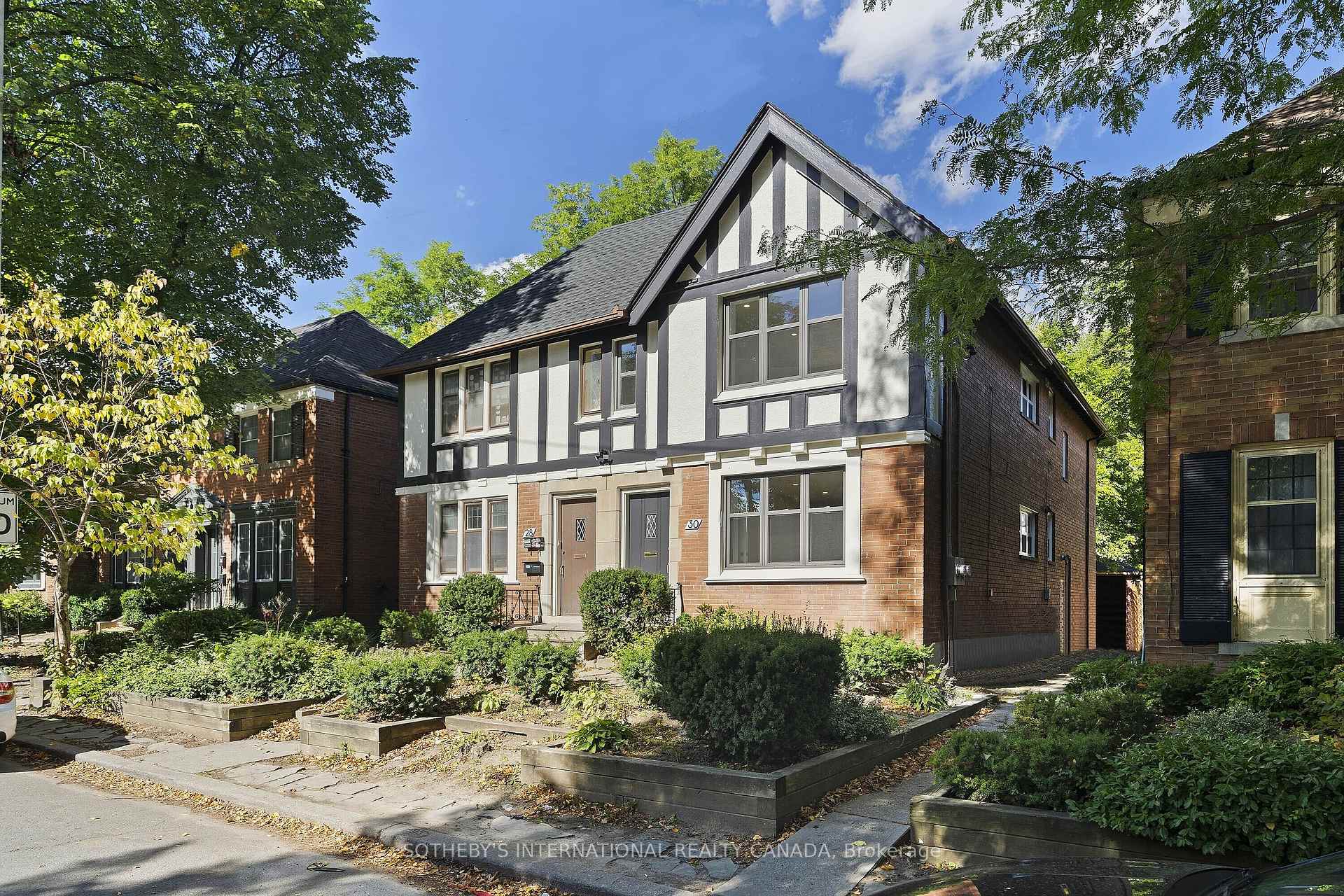 28 Strathgowan Avenue Main, Toronto C04, ON M4N 1B9 — Toronto C04, Ontario
