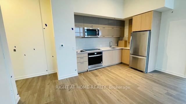 10 Deerlick Court 2402, Toronto C13 — photo 5 of 5