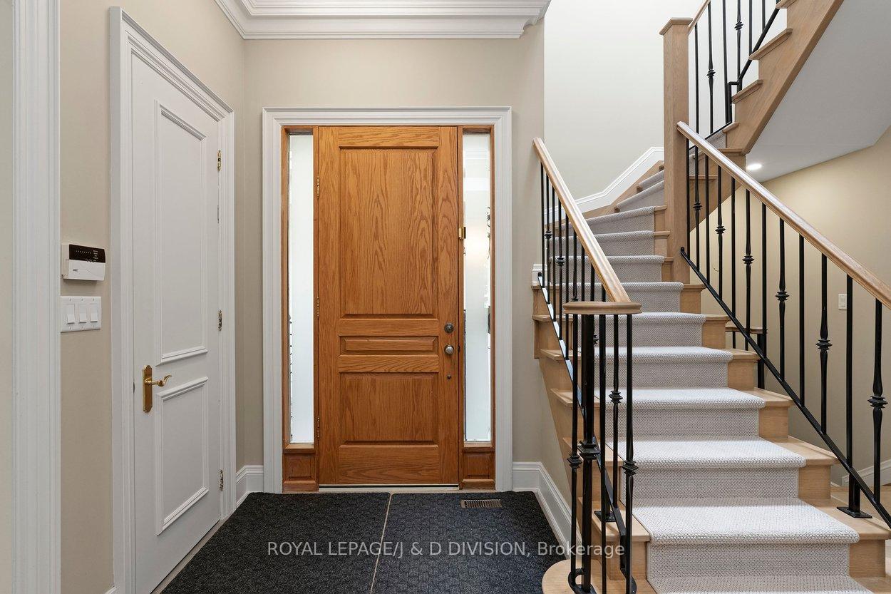 1022 Spadina Road, Toronto C04 — photo 3 of 5