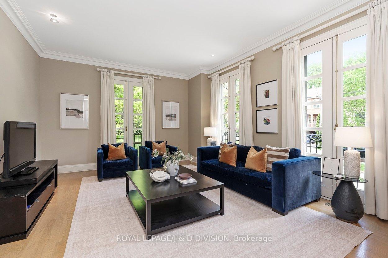 1022 Spadina Road, Toronto C04 — photo 5 of 5
