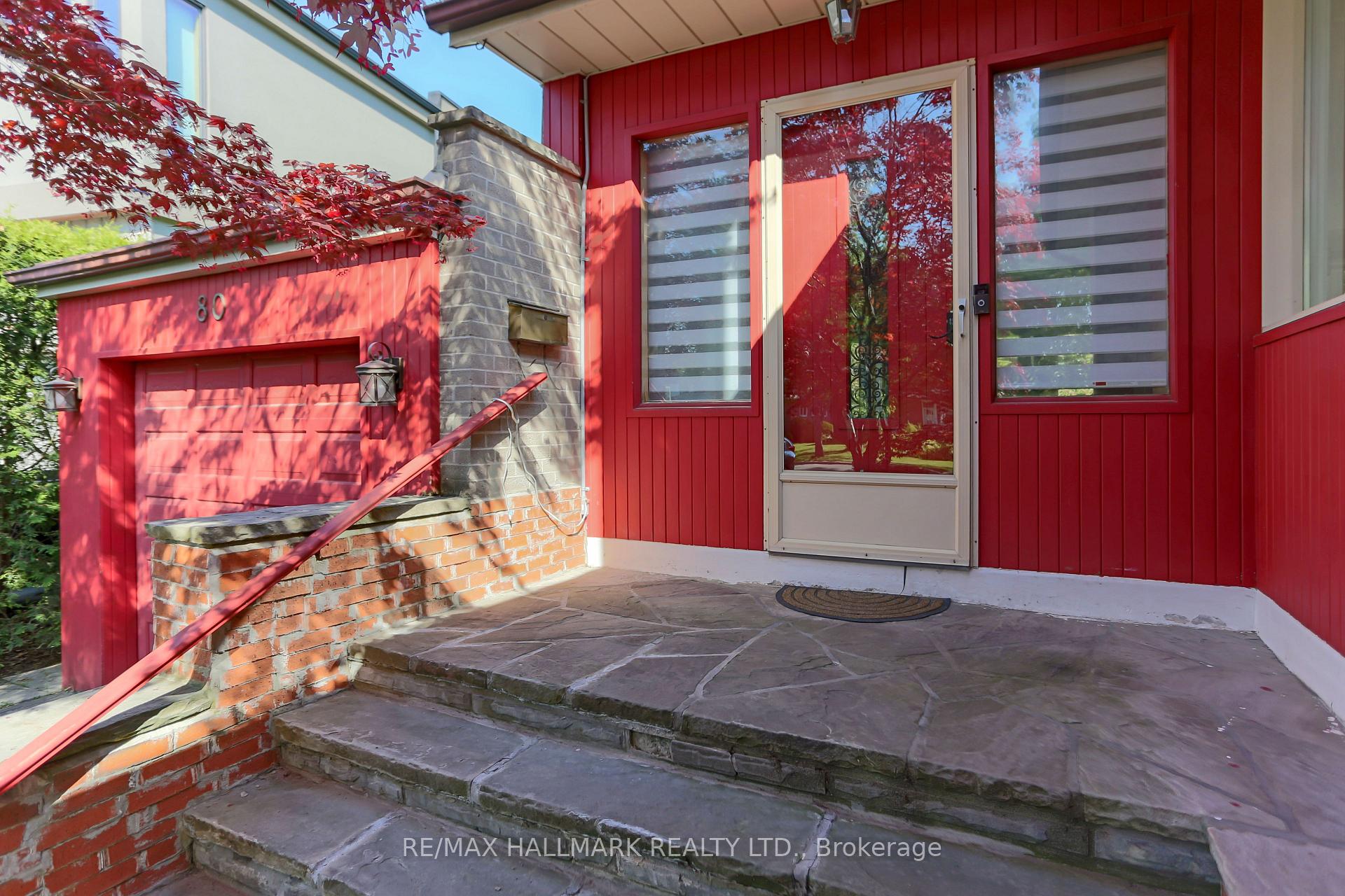 80 Berkinshaw Crescent, Toronto C13 — photo 3 of 5