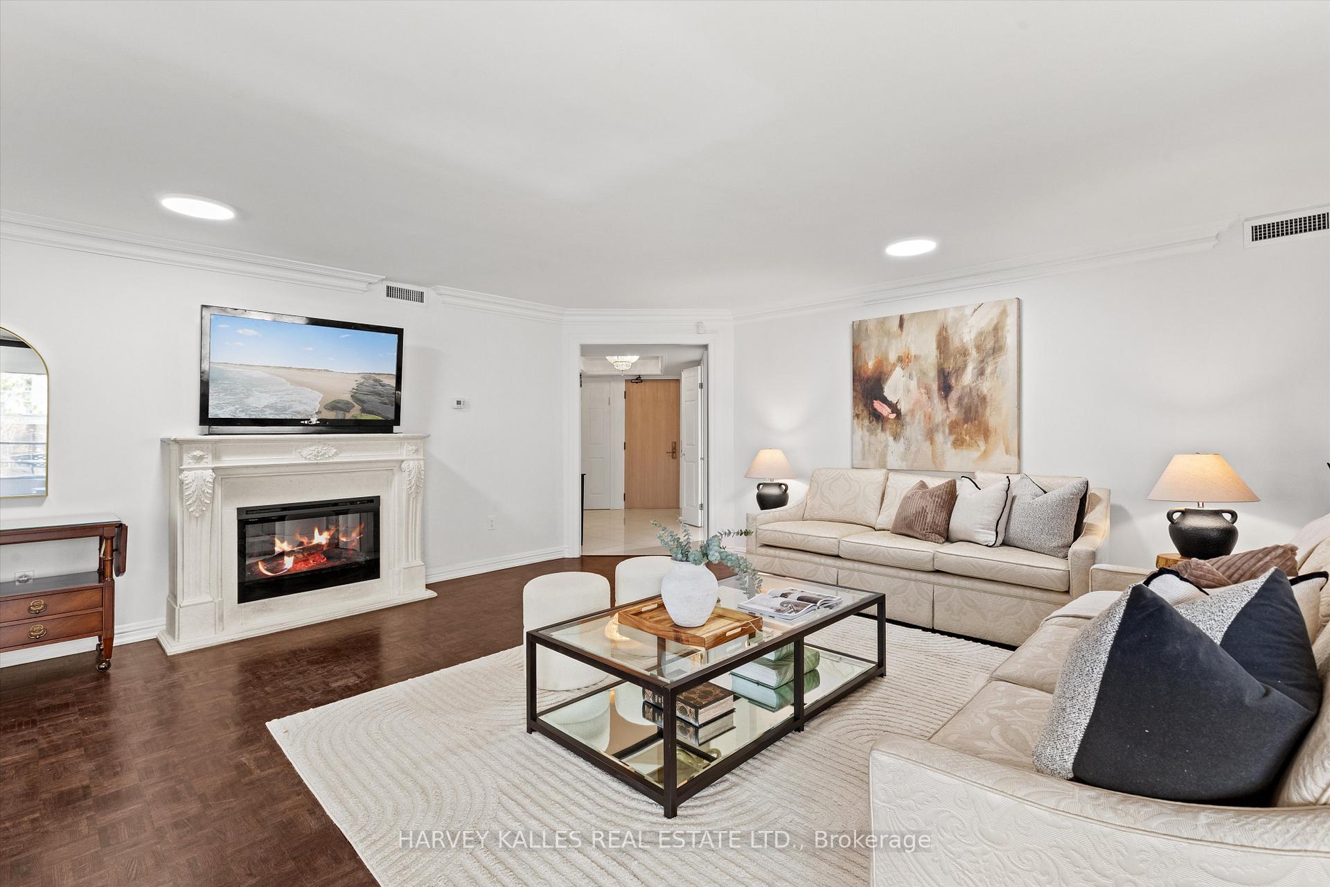 3900 Yonge Street 201, Toronto C04 — photo 5 of 5