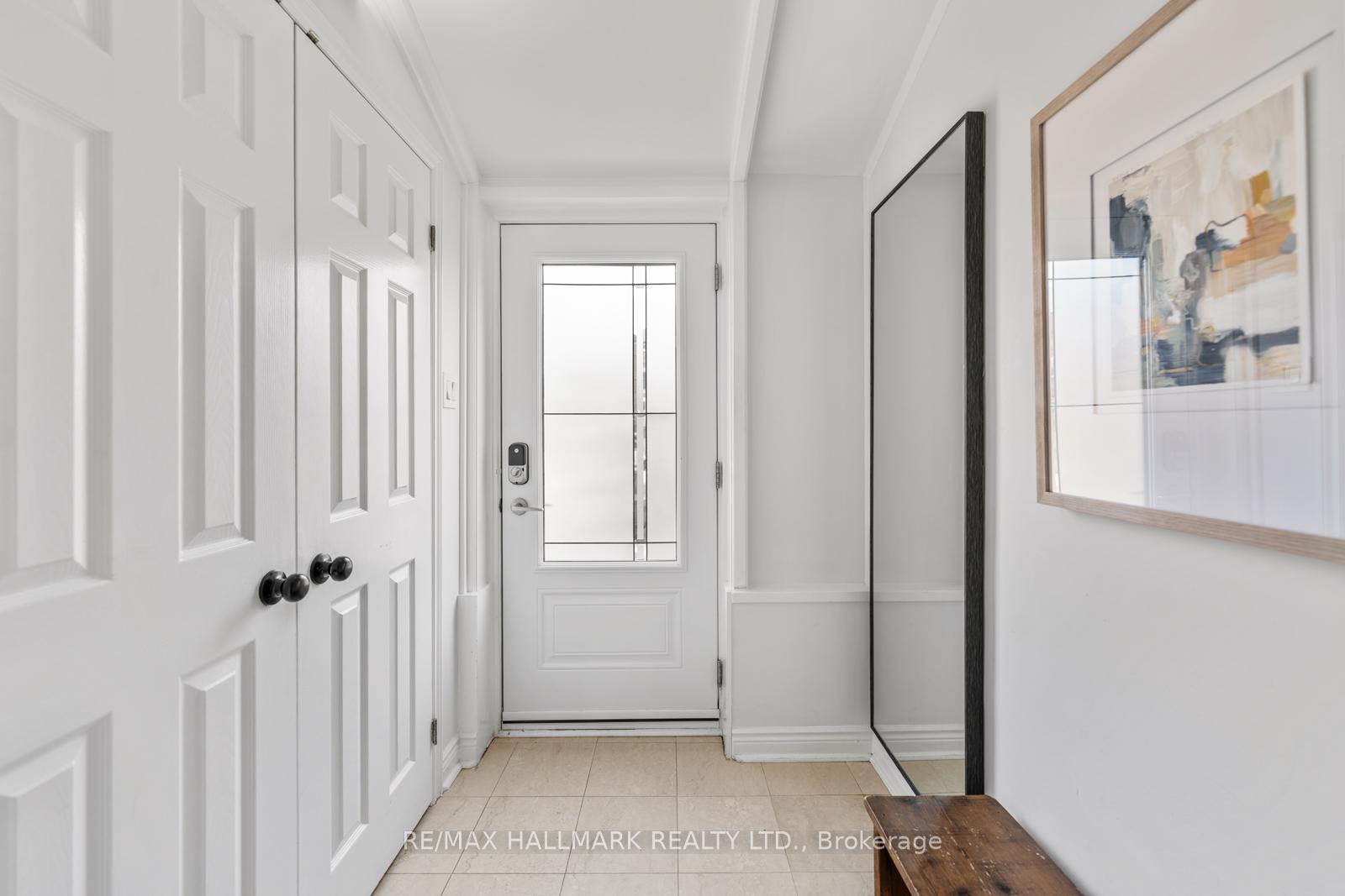 146 Roslin Avenue, Toronto C04 — photo 2 of 5