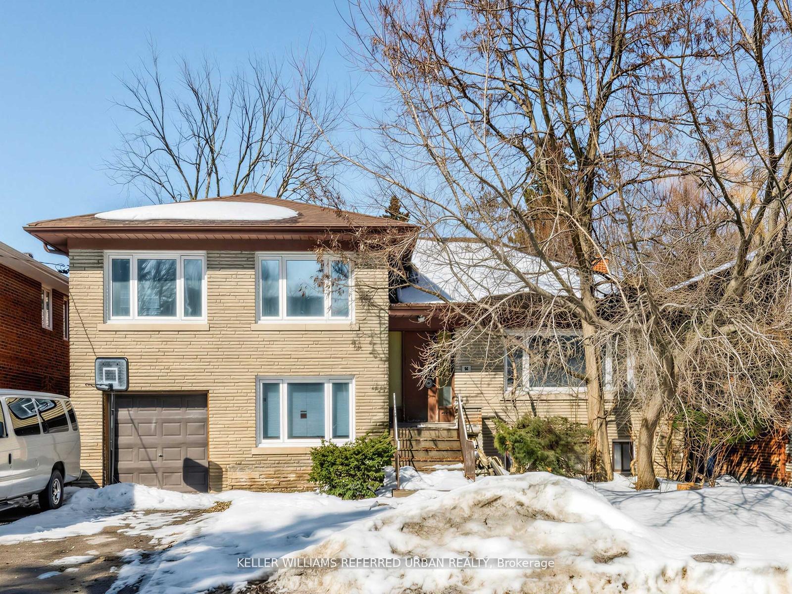 14 Frontenac Avenue, Toronto C04, ON M5N 1Z5 — Toronto C04, Ontario