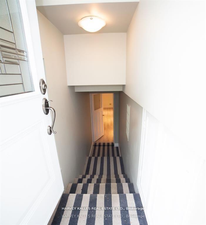 550 Glencairn Avenue Bsmt, Toronto C04 — photo 2 of 5