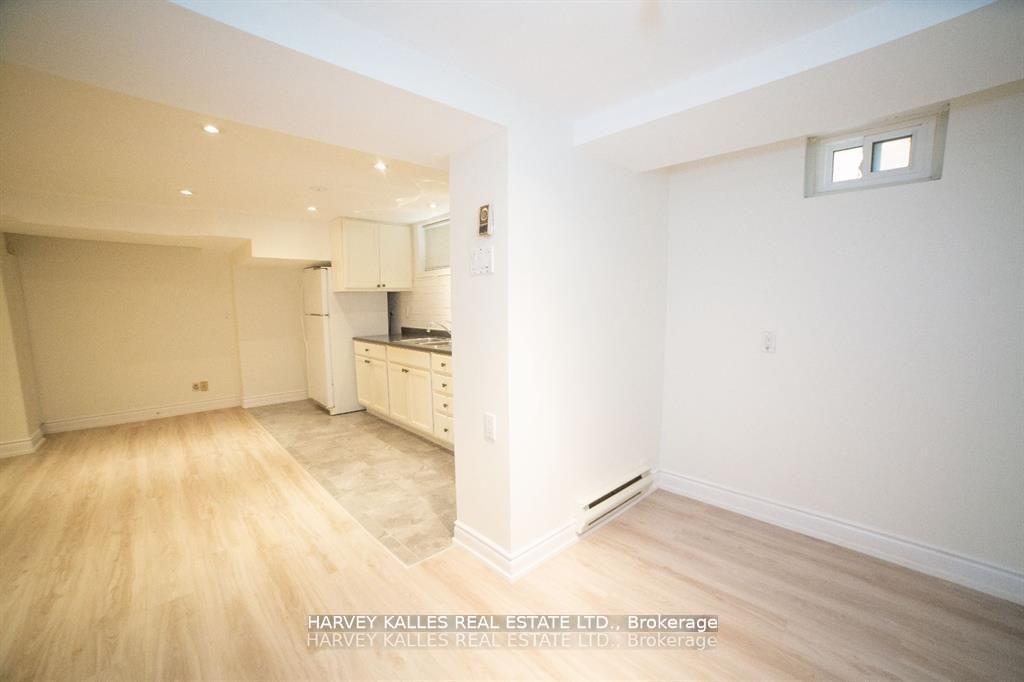 550 Glencairn Avenue Bsmt, Toronto C04 — photo 3 of 5