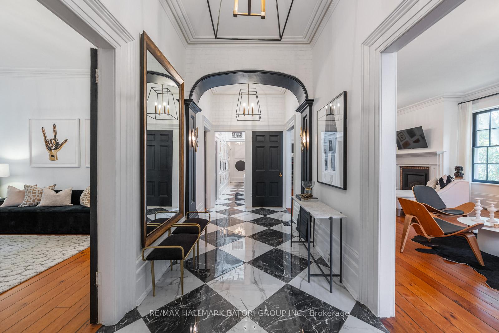 171 Old Forest Hill Road, Toronto C04 — photo 4 of 5