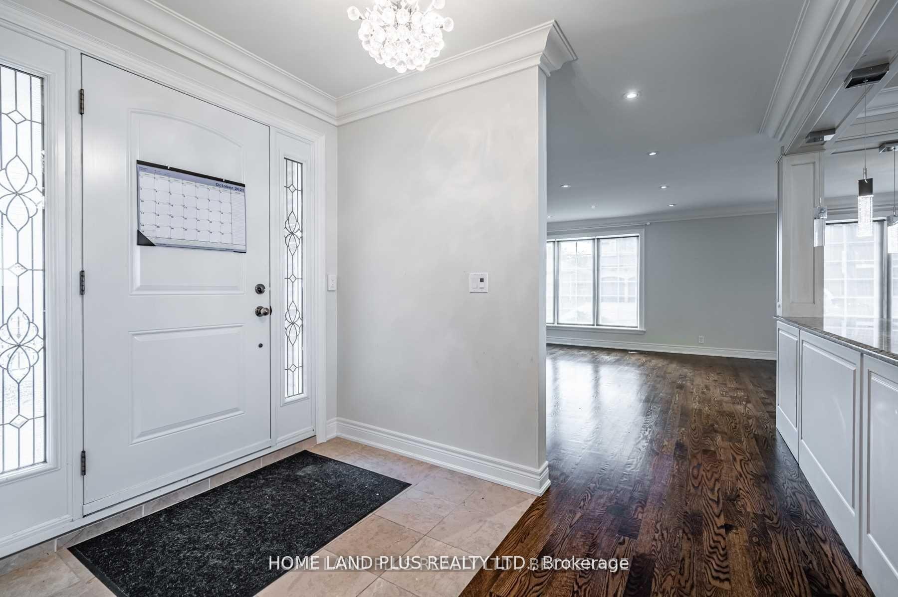 66 Munro Boulevard, Toronto C12 — photo 3 of 5