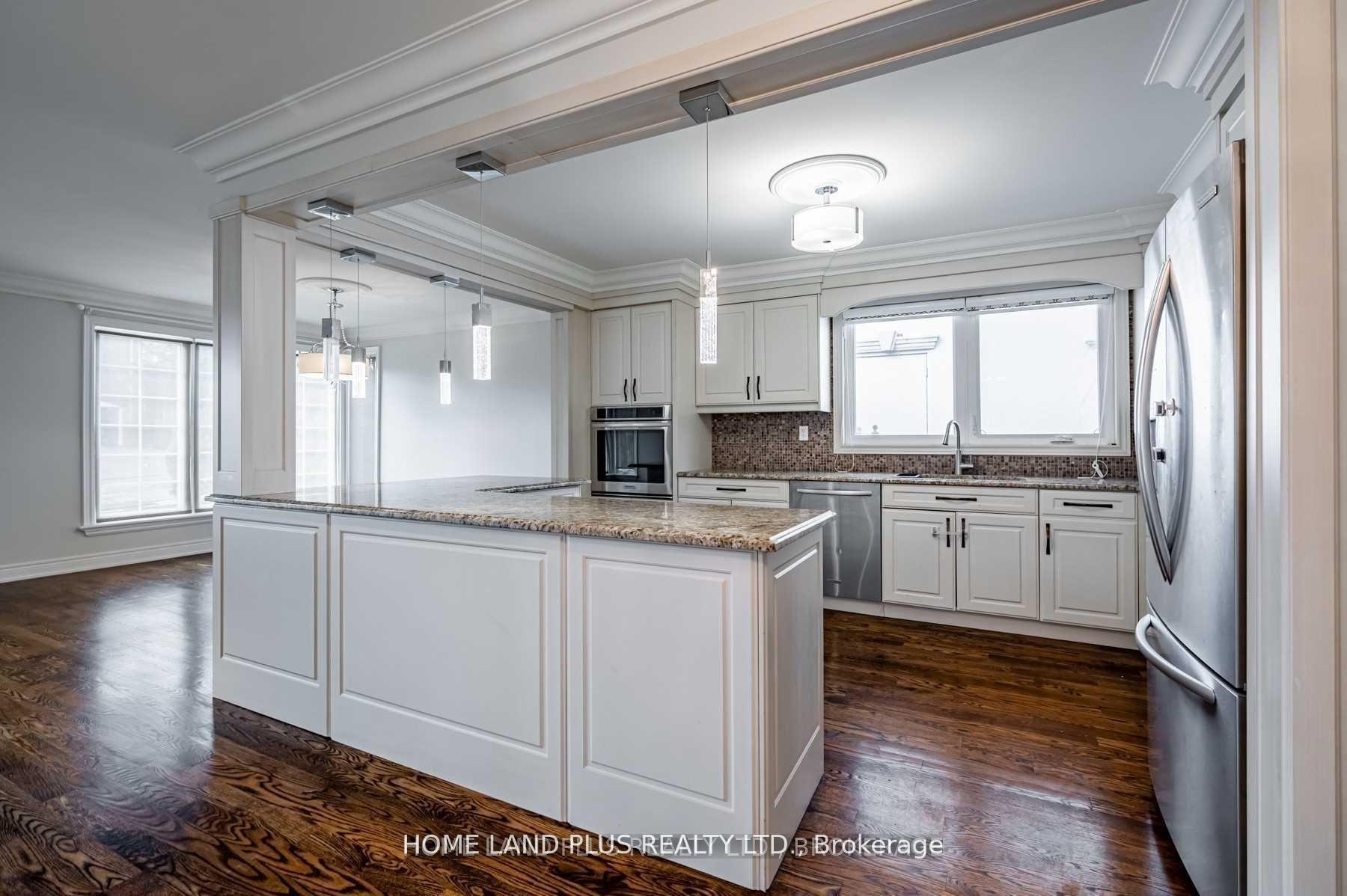 66 Munro Boulevard, Toronto C12 — photo 4 of 5