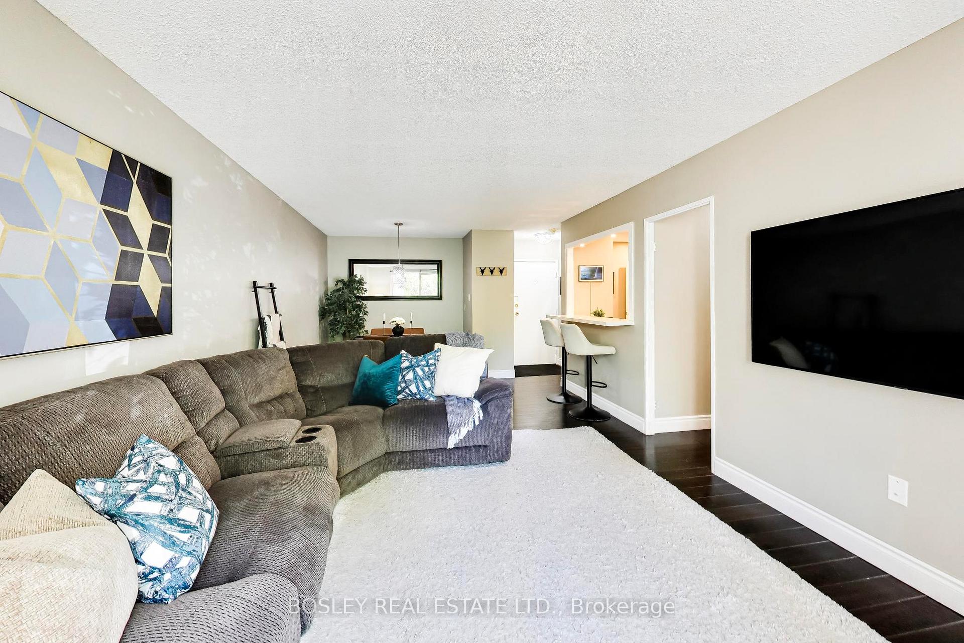 1690 Victoria Park Avenue 103, Toronto C13 — photo 3 of 5