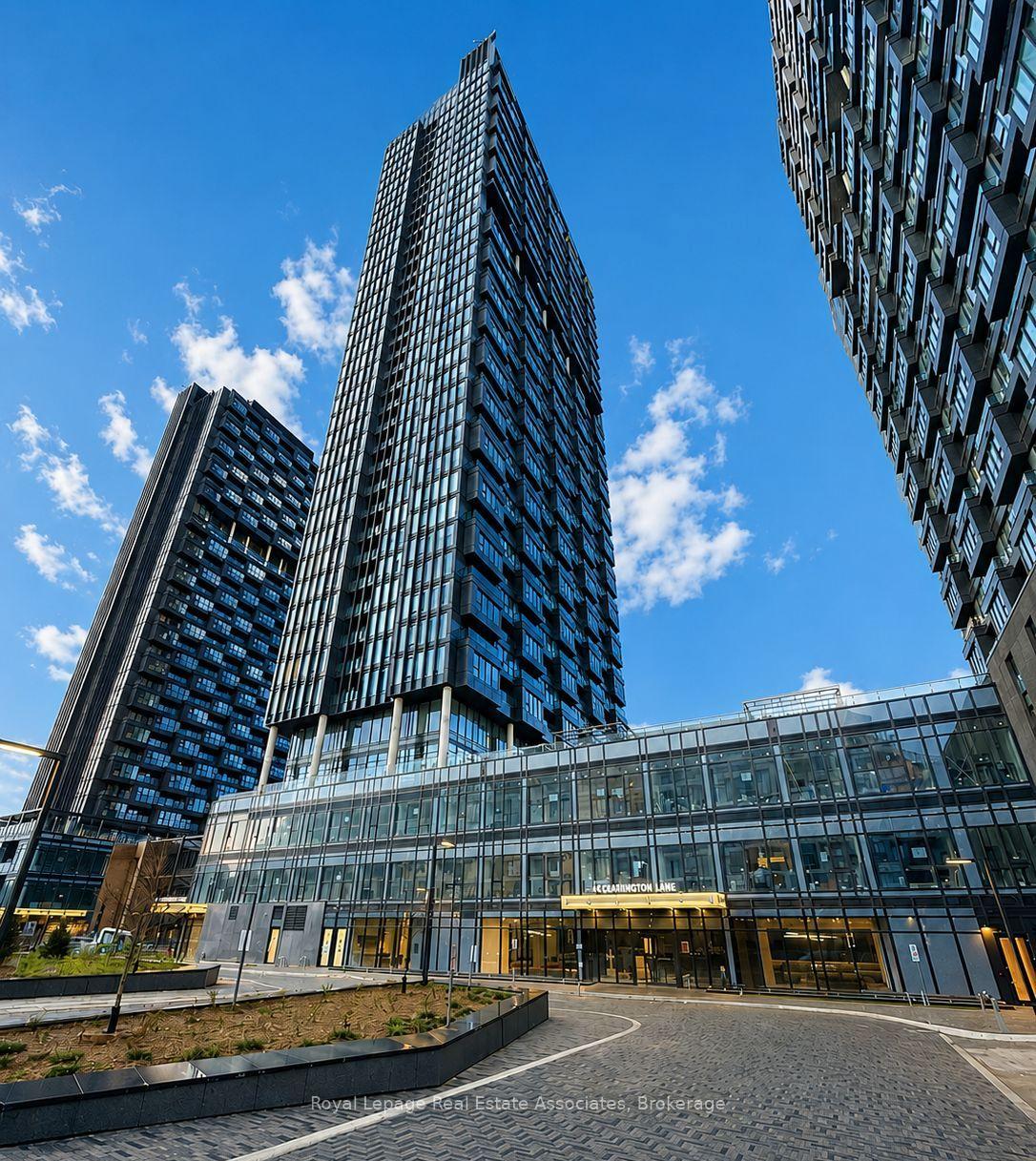 1 Quarrington Lane 1004, Toronto C13, ON M3C 0S4 — Toronto C13, Ontario