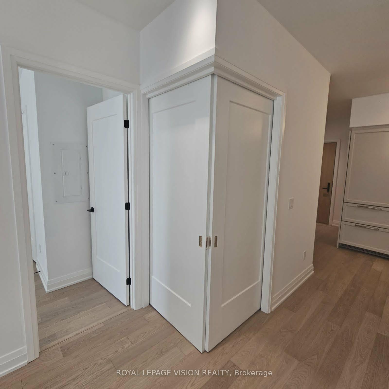 505 Glencairn Avenue 202, Toronto C04 — photo 5 of 5