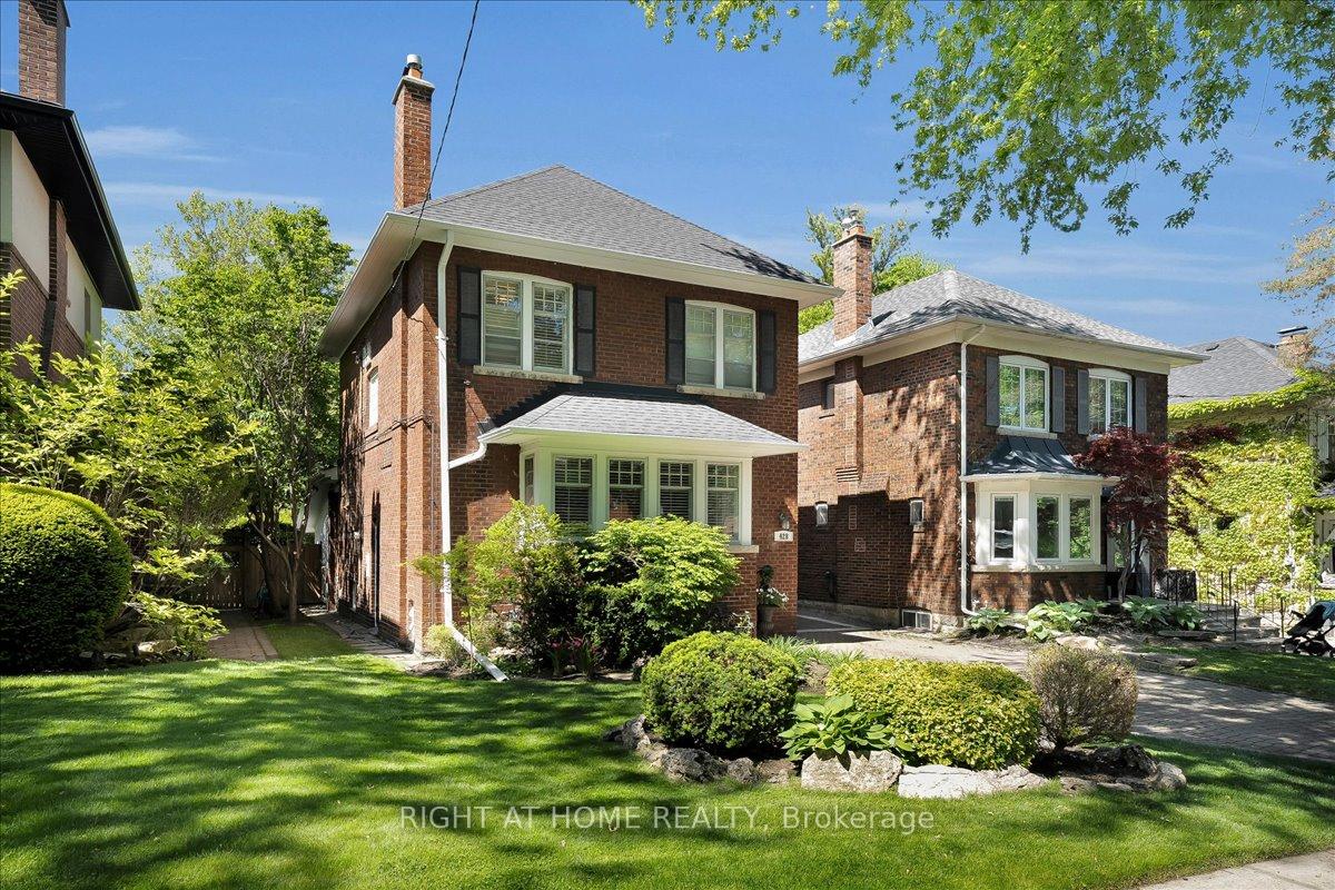 428 Briar Hill Avenue, Toronto C04 — photo 2 of 5