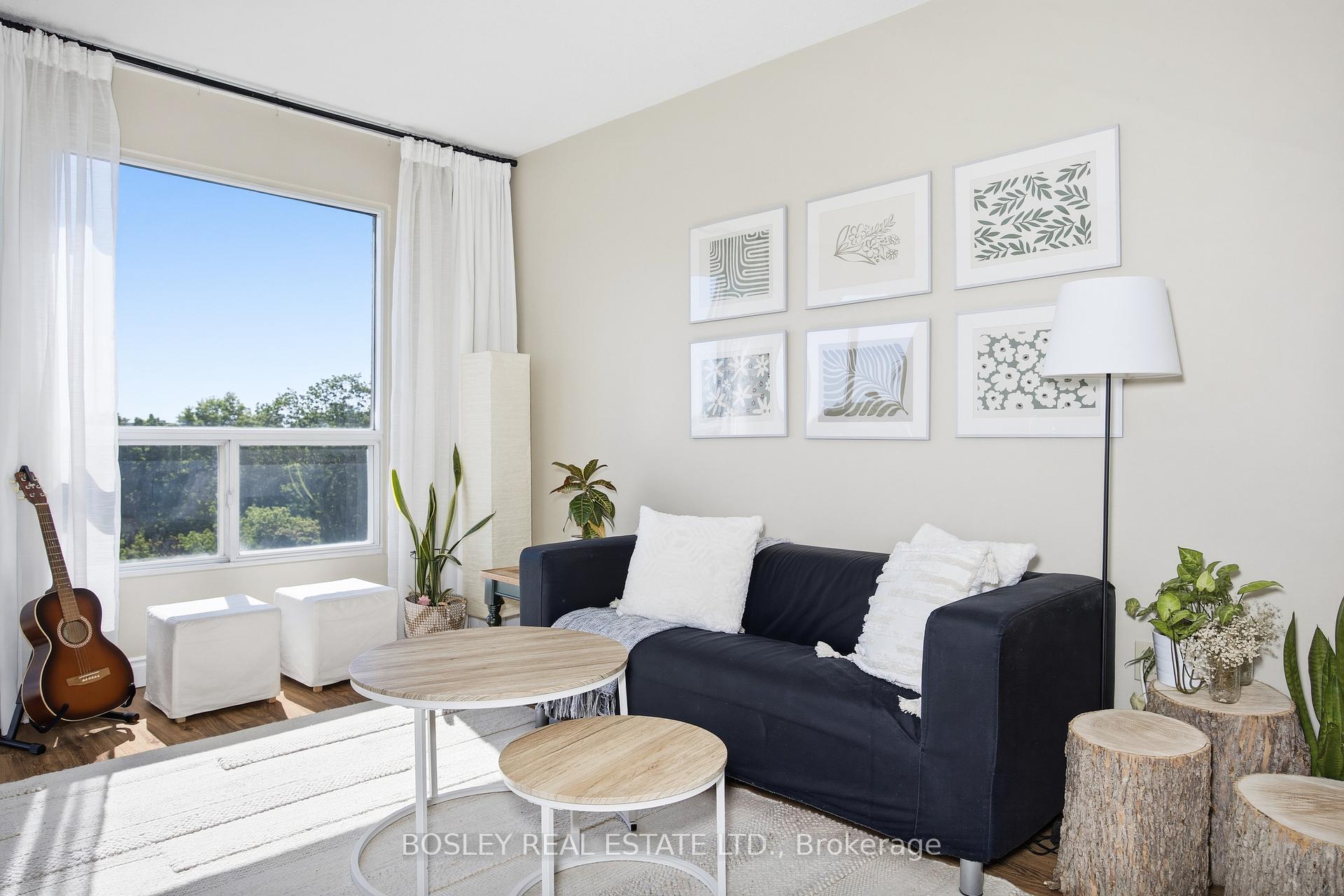 5 Concorde Place 611, Toronto C13 — photo 4 of 5