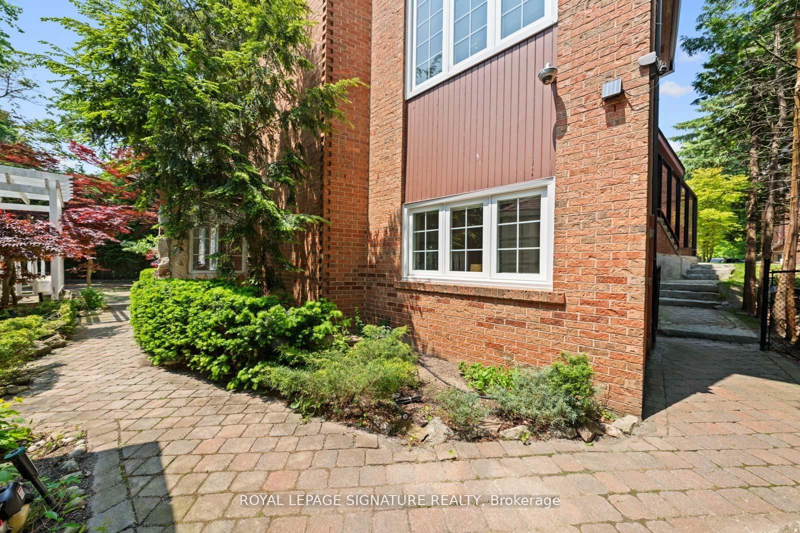 23 Brandy Court, Toronto C12, ON M3B 3C6 — Toronto C12, Ontario