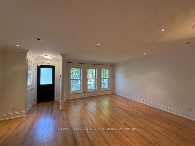 213 Cranbrooke Avenue, Toronto C04 — photo 2 of 5