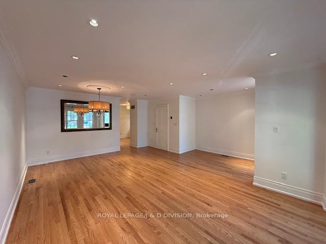 213 Cranbrooke Avenue, Toronto C04 — photo 4 of 5