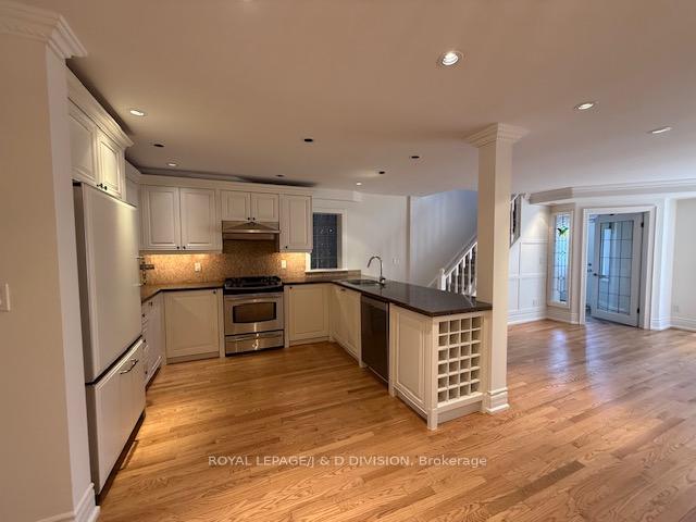 213 Cranbrooke Avenue, Toronto C04 — photo 5 of 5