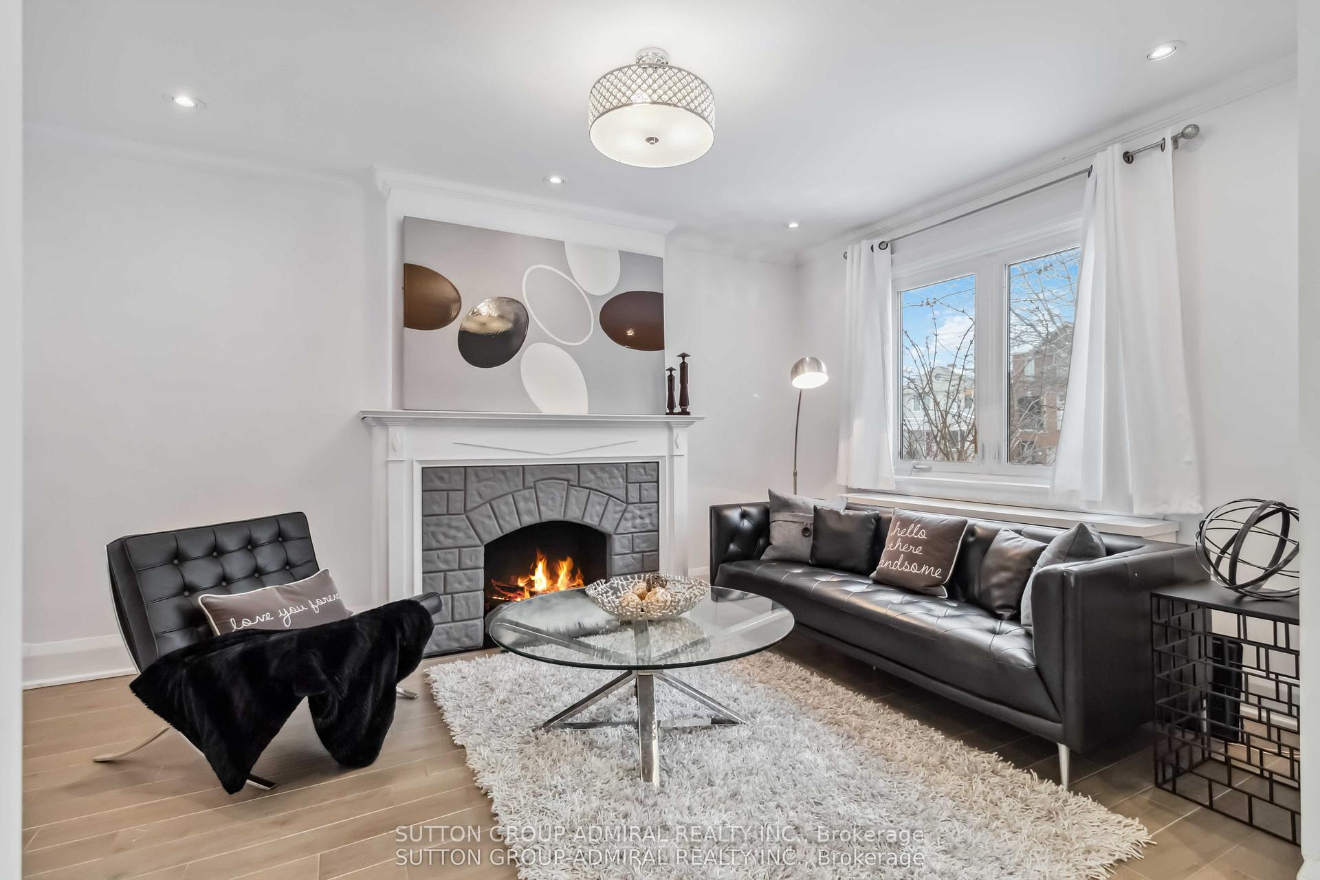 326 St Germain Avenue, Toronto C04 — photo 5 of 5