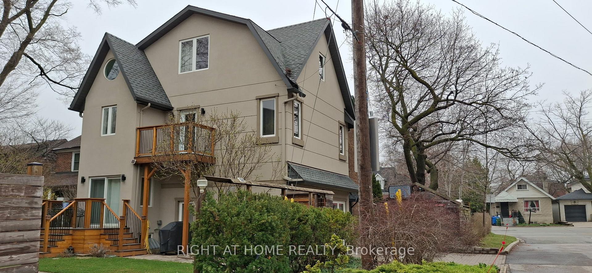 107 Otter Crescent, Toronto C04, ON M5N 2W9 — Toronto C04, Ontario