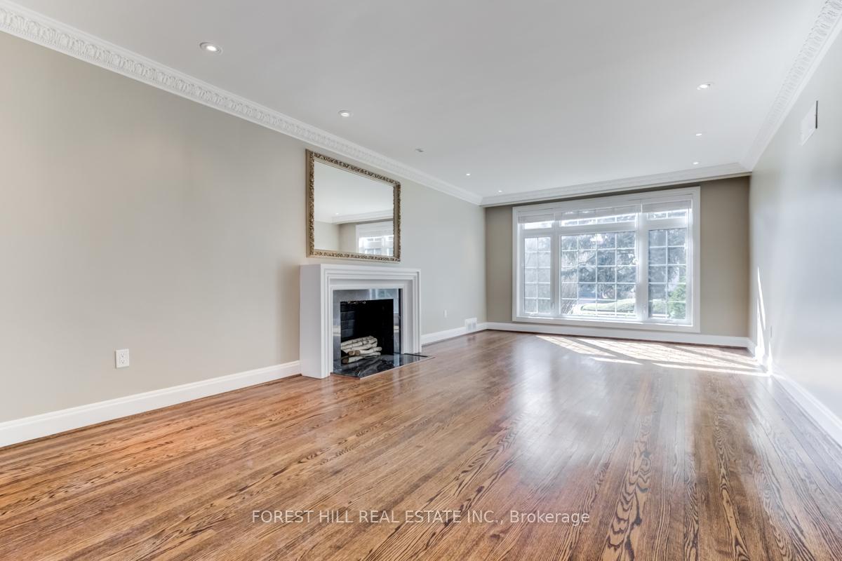 109 Mona Drive, Toronto C04 — photo 3 of 5