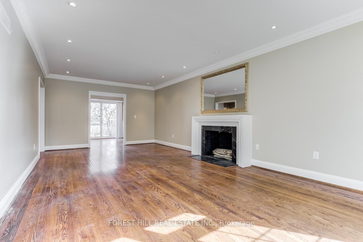109 Mona Drive, Toronto C04 — photo 4 of 5
