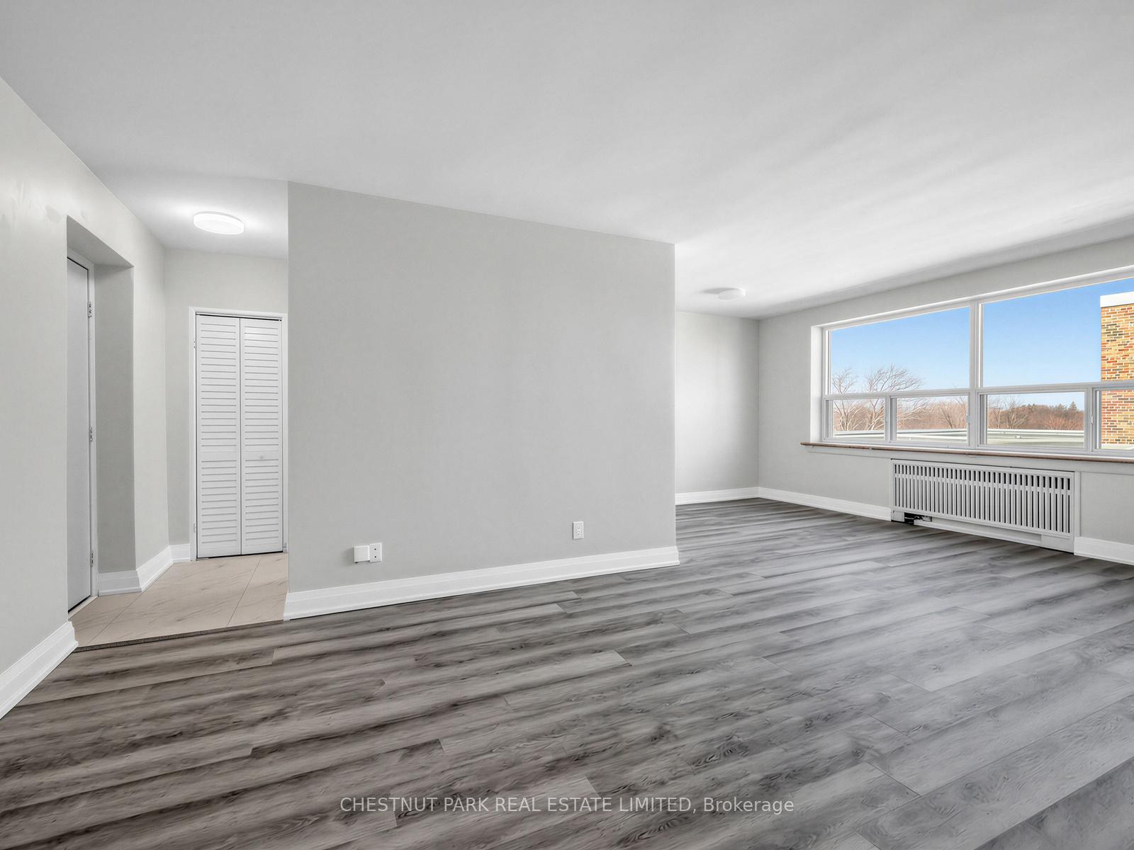 2 Ridelle Avenue 404, Toronto C04 — photo 4 of 5