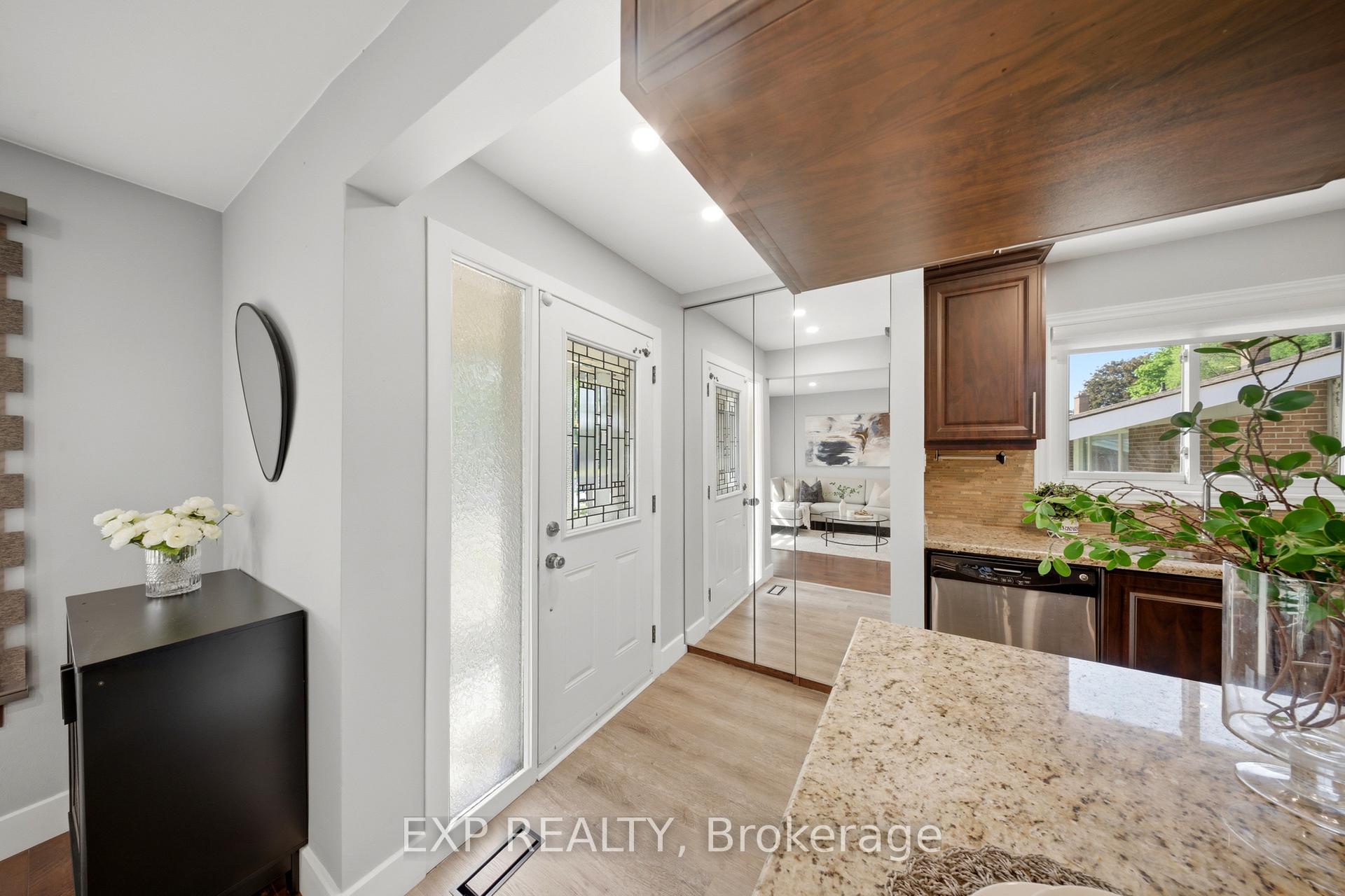 270 Roywood Drive, Toronto C13 — photo 4 of 5