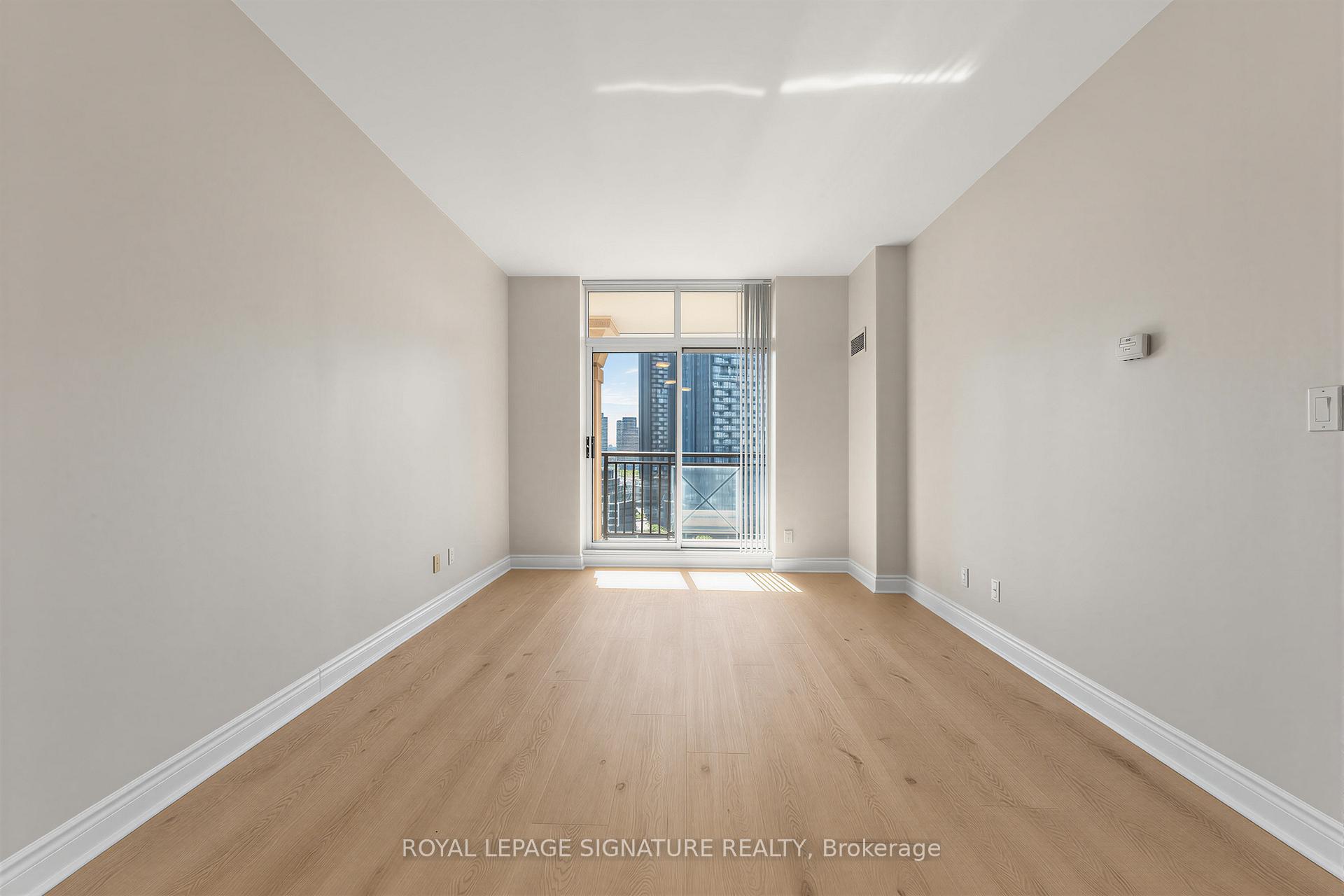1105 Leslie Street 1408, Toronto C13 — photo 2 of 5