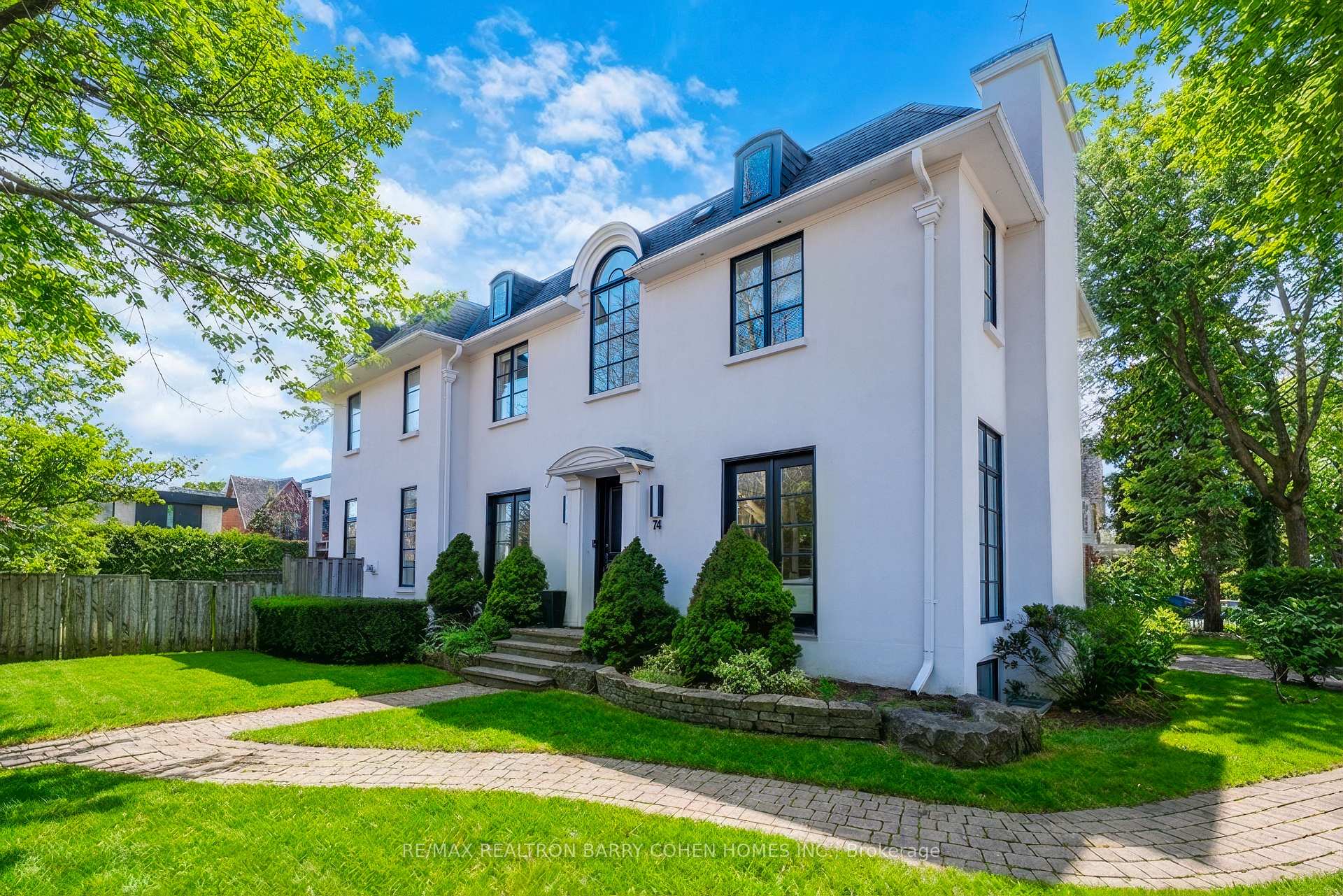 74 Esgore Drive, Toronto C04 — photo 4 of 5