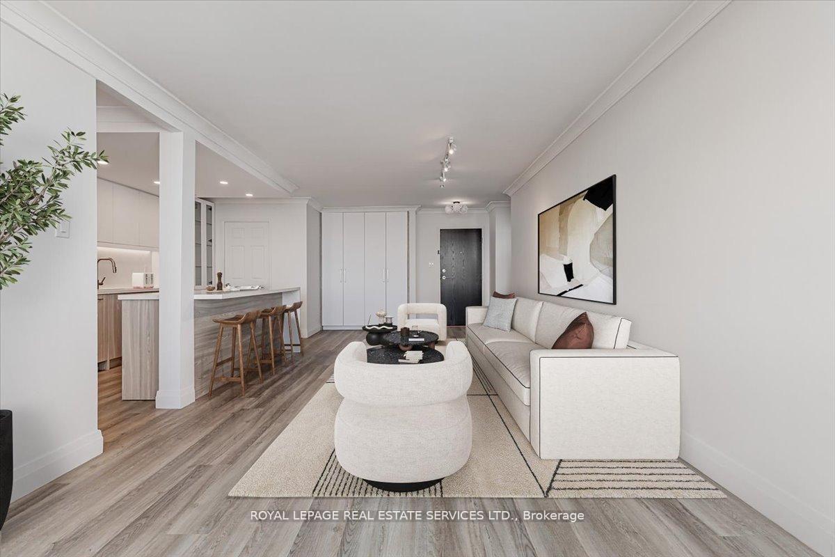 3000 Bathurst Street 706, Toronto C04 — photo 4 of 5