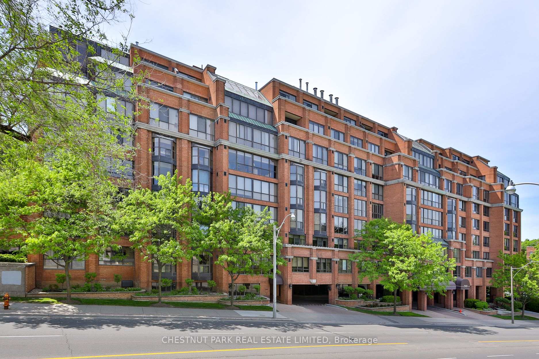 2900 Yonge Street 409, Toronto C04, ON M4N 3N8 — Toronto C04, Ontario